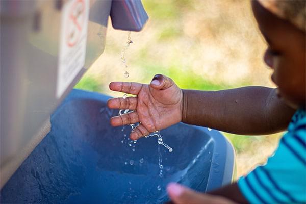 women for water Photo 1